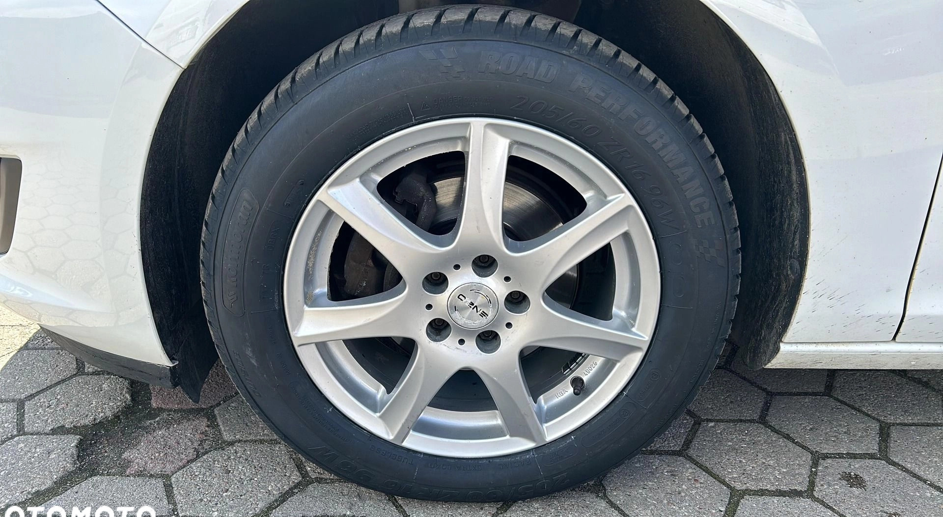 Opel Astra cena 25900 przebieg: 219214, rok produkcji 2012 z Żmigród małe 232